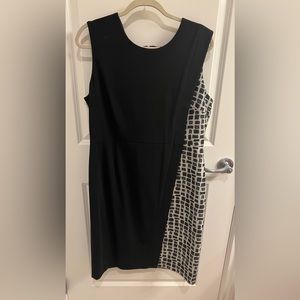 Beautiful Ladies dress Tahari size 16.